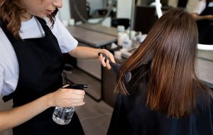 Kỹ Thuật Chải Bới Tóc