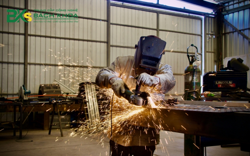 Tầm quan trọng của Chứng chỉ thợ Hàn