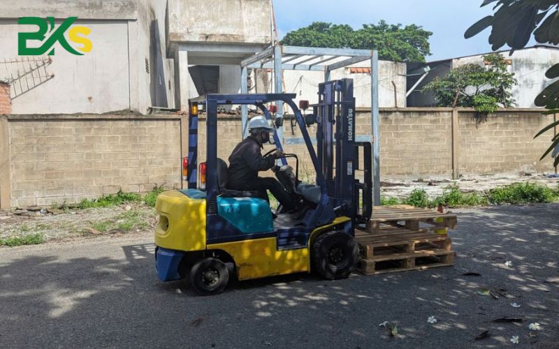 Chứng chỉ lái xe nâng là gì?