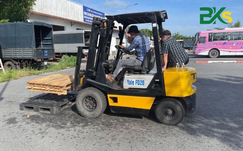 Lợi ích khi đăng ký học Bằng Lái xe nâng cấp tốc tại Trường Công Nghệ Bách Khoa