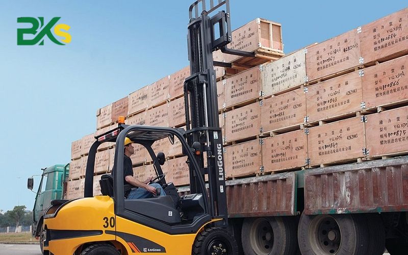 Vì sao phải thi Bằng Lái xe nâng?