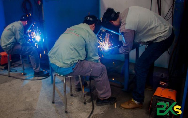 Học trường đào tạo thợ hàn bao lâu thì làm được?