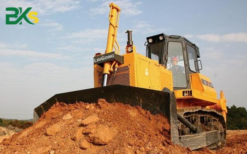 Vì sao cần học chứng chỉ vận hành máy ủi?