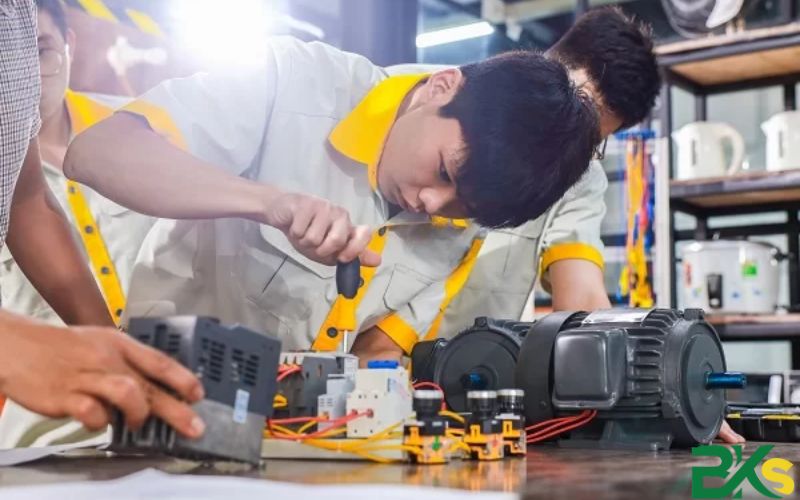 Điện công nghiệp là học cái gì mà nhiều người chọn vậy?