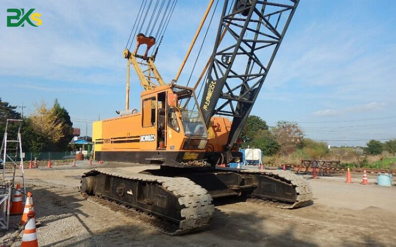 Học Lái cẩu bánh xích tại Gò Vấp có gì thuận tiện?